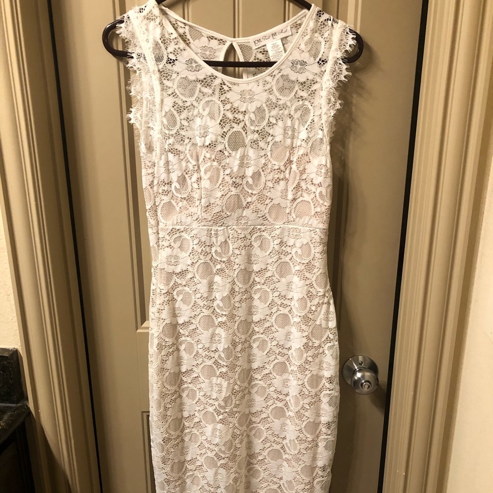 Lace white dress. Beige insert.